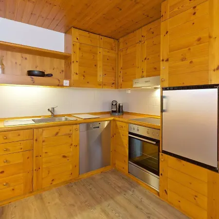 Апартаменты Schweizerhof 416 *